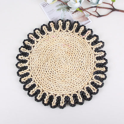 A Japanese-style home natural corn husk handmade straw plus thermal insulation tea mat table mat heat-resistant casserole mat plate cup placemat