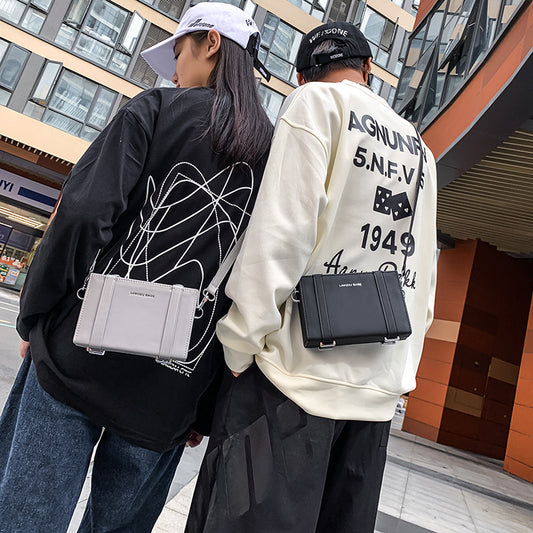 A shoulder bag men's and women's fashion trendy brand box bag silver messenger bag personalized backpack small square bag boys satchel tide