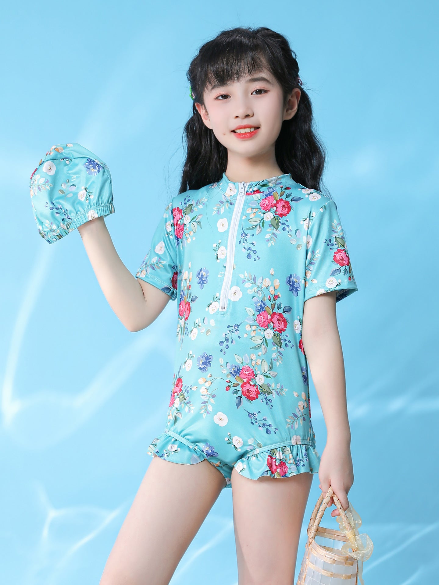 A girl's one-piece swimsuit, baby beach summer outfit, cute floral bikini swimsuit for children, 0.1KG