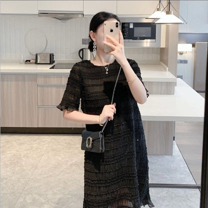 A pregnant women's summer new Korean version of fashion French simple gentle lace pleated medium and long thin dress women's dress