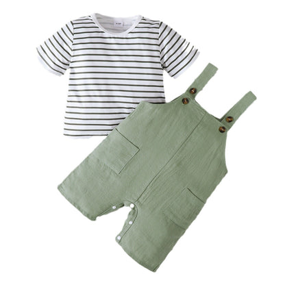 A 2023 new Amazon explosions black and white horizontal stripes short-sleeved green suspenders two-piece suit a generation.