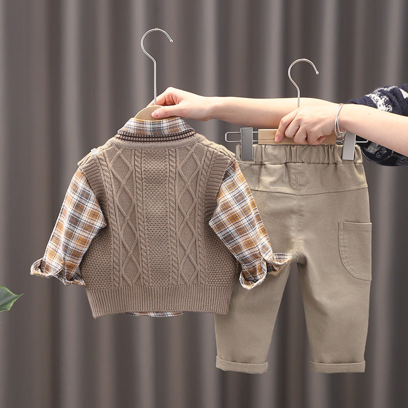 A vest three-piece set, spring and autumn new boys' sweater, handsome boys' baby autumn clothes, Korean version two-piece set, wholesale by manufacturers