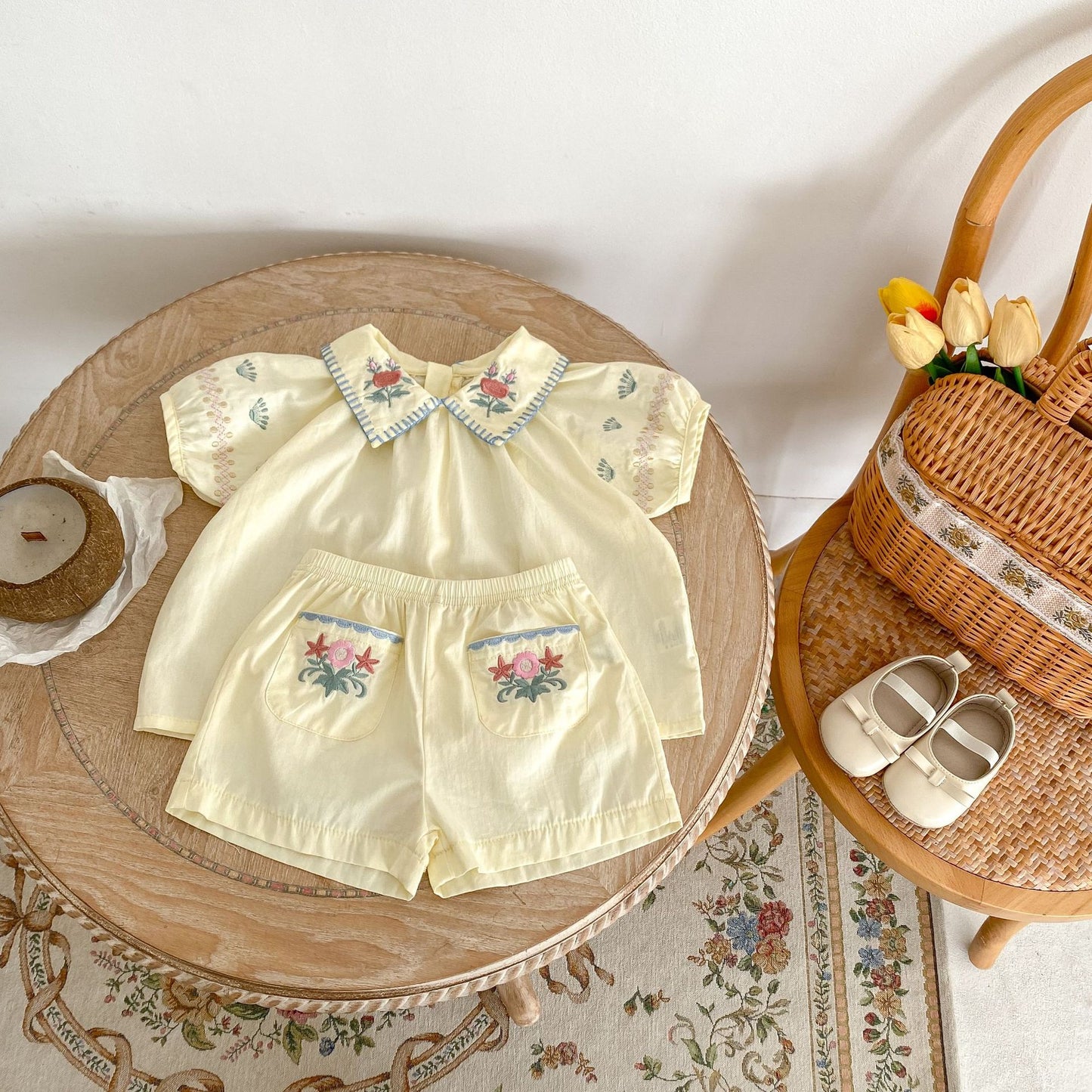 A 2024 Summer New 0-3-year-old Girl Flower Embroidered Polo Neck Short sleeved Top+Thin Shorts 2-piece Set