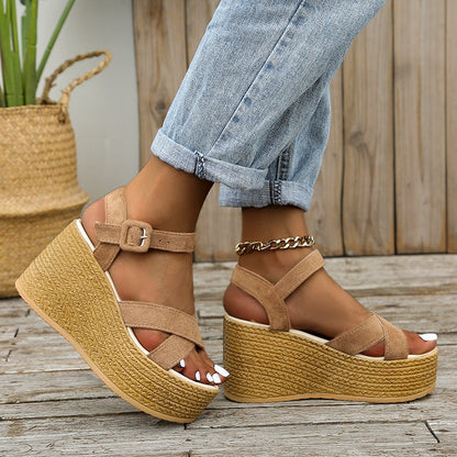 A Sandals Women's Foreign Trade Large Size 2022 Summer New Pine Cake Slope Heel Thick Sole Sandals Waterproof Platform Suede Women's Sandals