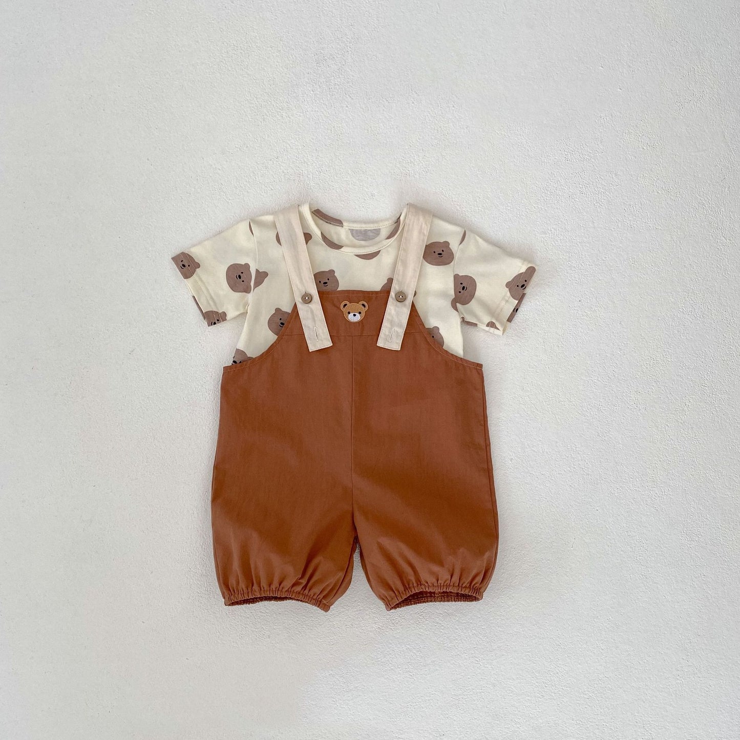 Ropa infantil popular de verano 2024 para niñas, ositos, tops + pantalones elásticos, correas de empeine, trajes de escalada cortos 