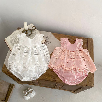 A 2024 Summer infant girl baby round neck sleeveless lace stitching top+pure color bag fart pants 2-piece suit