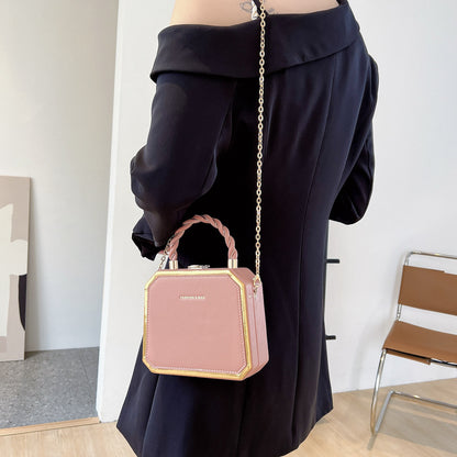 Color chain shoulder bag, trendy niche crossbody bag