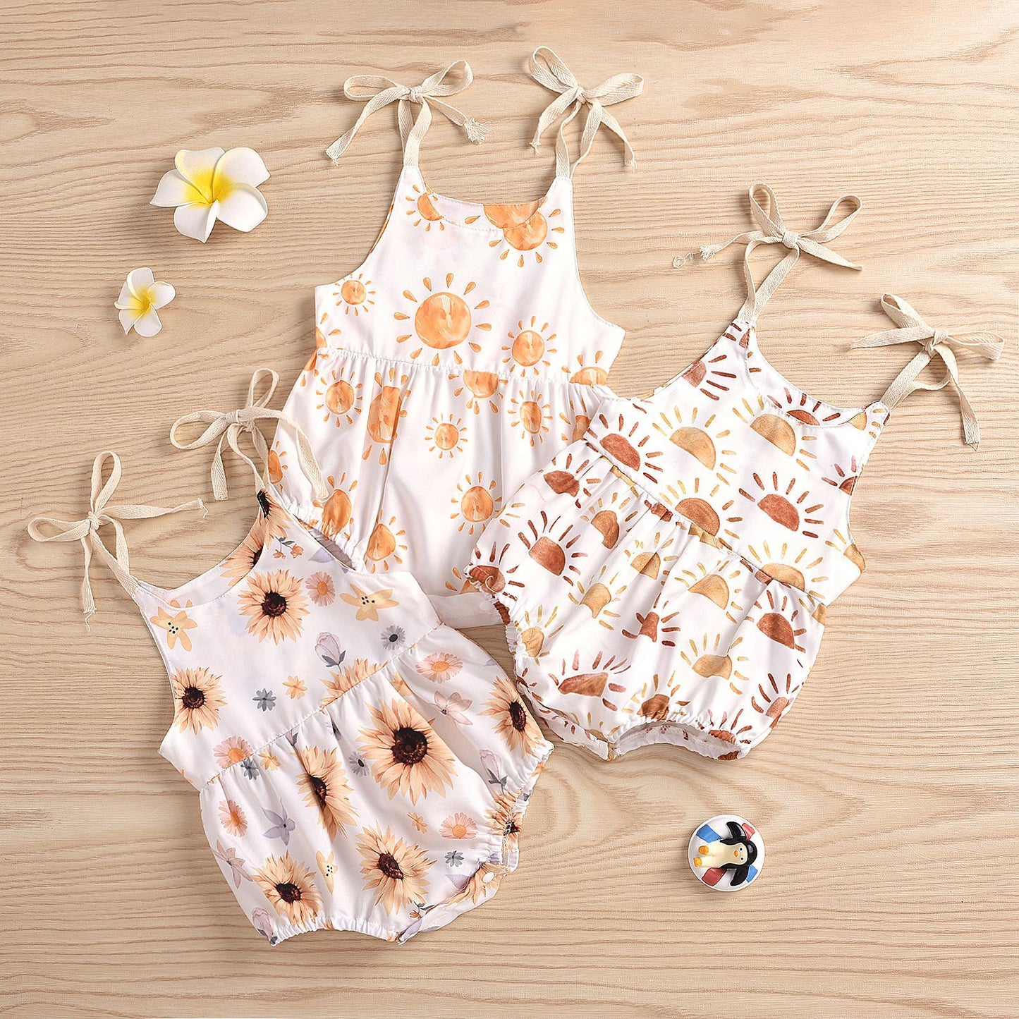 Baby GL2151 # White printed gold, half sun, sunflower camisole jumpsuit 0.14kg