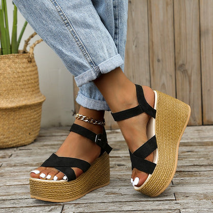 A Sandals Women's Foreign Trade Large Size 2022 Summer New Pine Cake Slope Heel Thick Sole Sandals Waterproof Platform Suede Women's Sandals