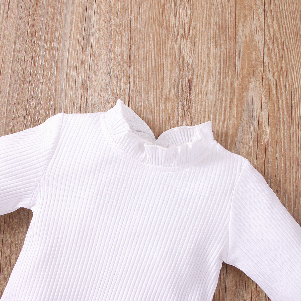 Conjunto de camisa a cuadros blanca bonita para niña, vestido colgante con camisa blanca con forma de corazón, conjunto de tres piezas, venta al por mayor, 0,26 kg 