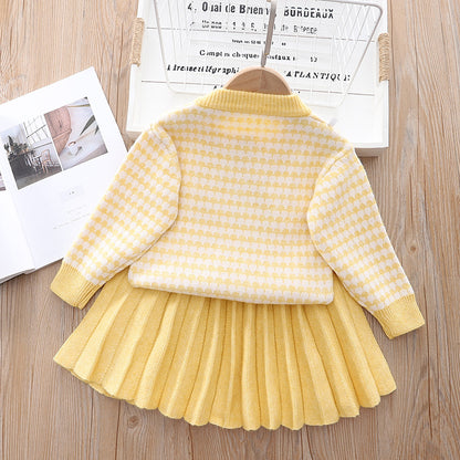 A Korean version of 4-year-old girl's small fragrant sweater cardigan set skirt 5-year-old female treasure foreign style knitted round neck jacket short skirt