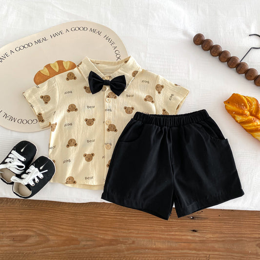 A 2024 Summer Boys Gentlemen's Necktie Short sleeved Shirt Shorts Set for Children's Korean Little Bear Print Two Piece Set