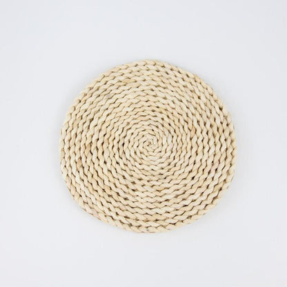 A Japanese-style home natural corn husk handmade straw plus thermal insulation tea mat table mat heat-resistant casserole mat plate cup placemat