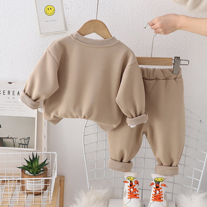 A boys' suit spring clothes new children's spring and autumn sweater cartoon three-dimensional bear boy foreign style two-piece set