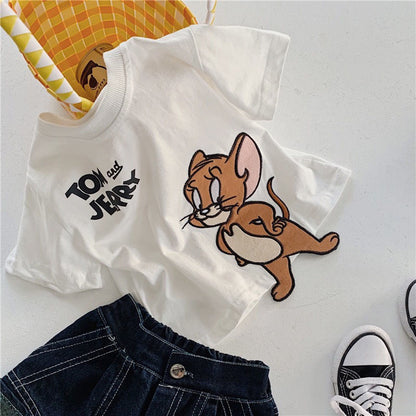 Una nueva camiseta de manga corta con bordado de dibujos animados para niños y niñas de algodón suave de verano de 2024, camiseta para niños pequeños, camiseta base 