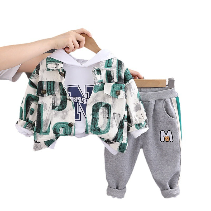 Spring and autumn new children&#039;s fashion baby full printed letter coat long sleeve suit boy fashion autumn three-piece suit. 0.3KG