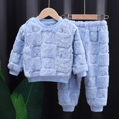 A Children's flannel pajamas set Boys and girls Korean version of warm and thickened loungewear Baby fleece clothes set