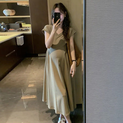 A pregnant women's summer fashion waist and thin V-neck short-sleeved dress 2023 new French temperament high-end dress