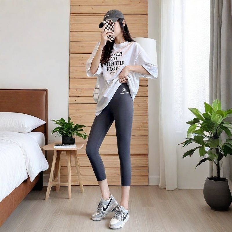 A seven-point leggings women's summer thin wear high waist large size cycling yoga pants 7-point plane shark pants