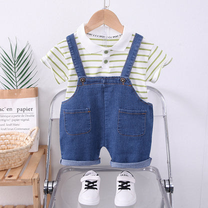 Conjunto de verano para niño 2024 Nuevo estilo extranjero Conjunto de dos piezas de manga corta con tirantes de mezclilla plateados y solapa de verano para niños 0,3 kg 