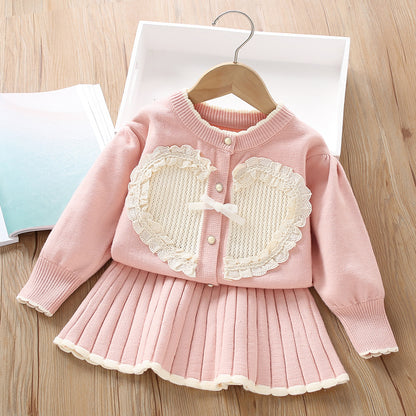 A girls sweater set, foreign style, sweet little girl peach heart fashionable knitted long-sleeved cardigan skirt two-piece set