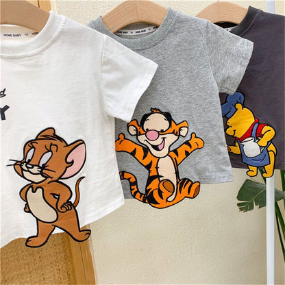 Una nueva camiseta de manga corta con bordado de dibujos animados para niños y niñas de algodón suave de verano de 2024, camiseta para niños pequeños, camiseta base 