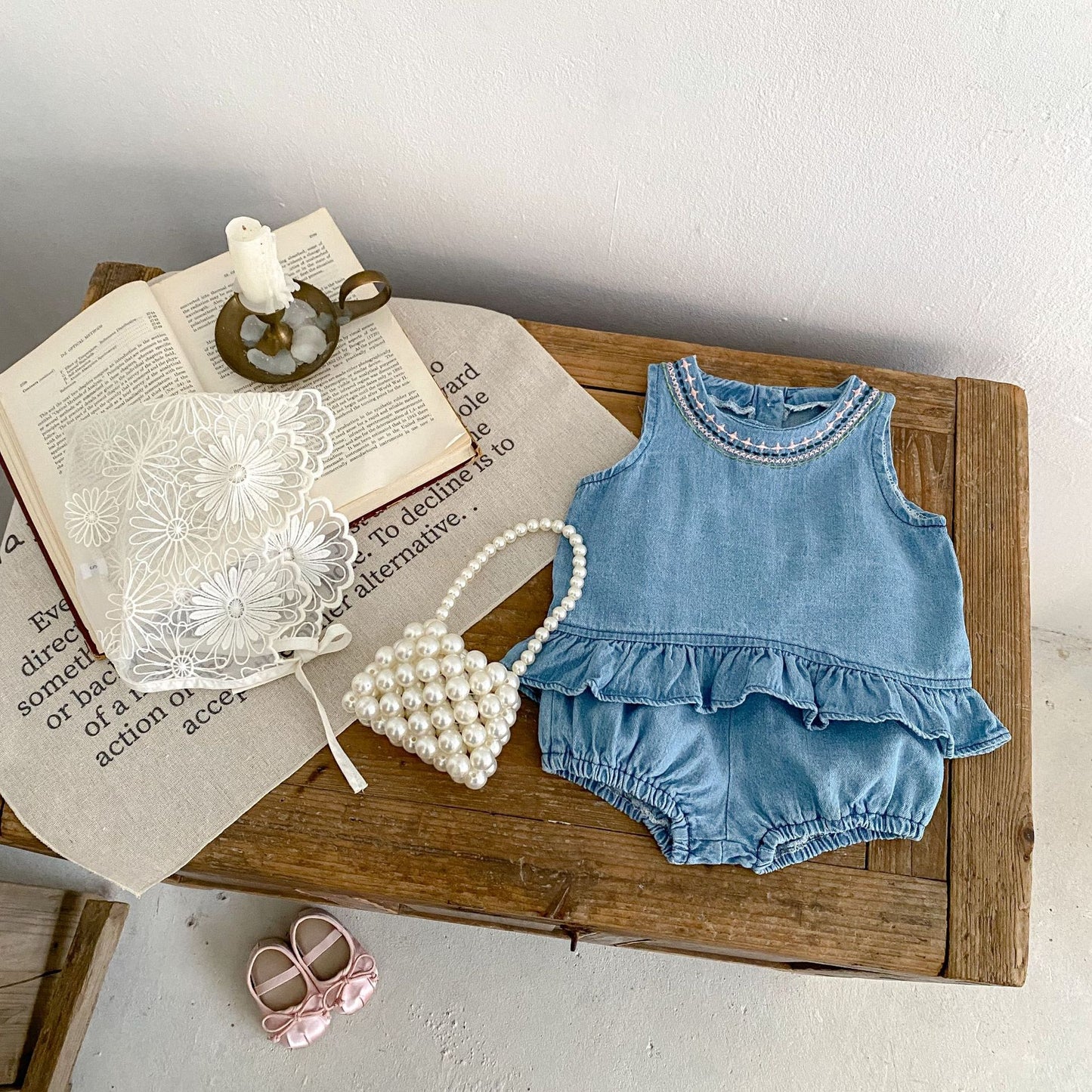 A 2024 Summer Popular Children's Wear Embroidered Soft Denim Cloth Infant and Toddler Girls All Cotton Sweet Sleeveless Set