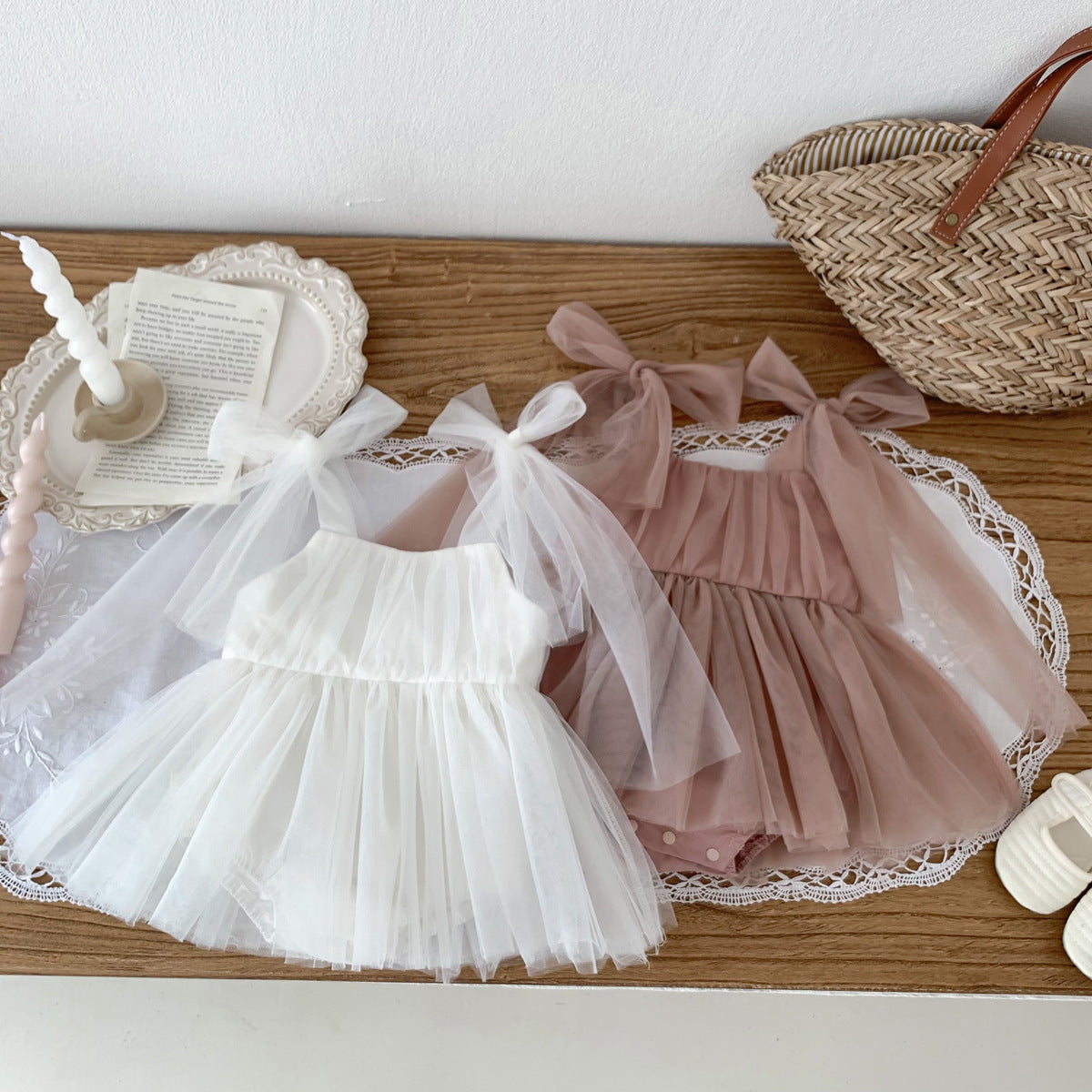 Vestido de princesa de malla para bebé recién nacido, bolsa sin mangas para niña de primavera/verano, vestido de fotografía de cien días para bebé Pi Ha Yi 