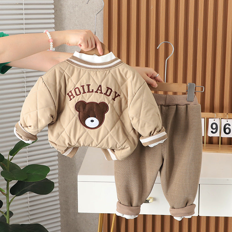 A boys winter suit, new foreign style baby cotton-padded clothes, thickened three-piece set, baby autumn and winter clothes to keep warm