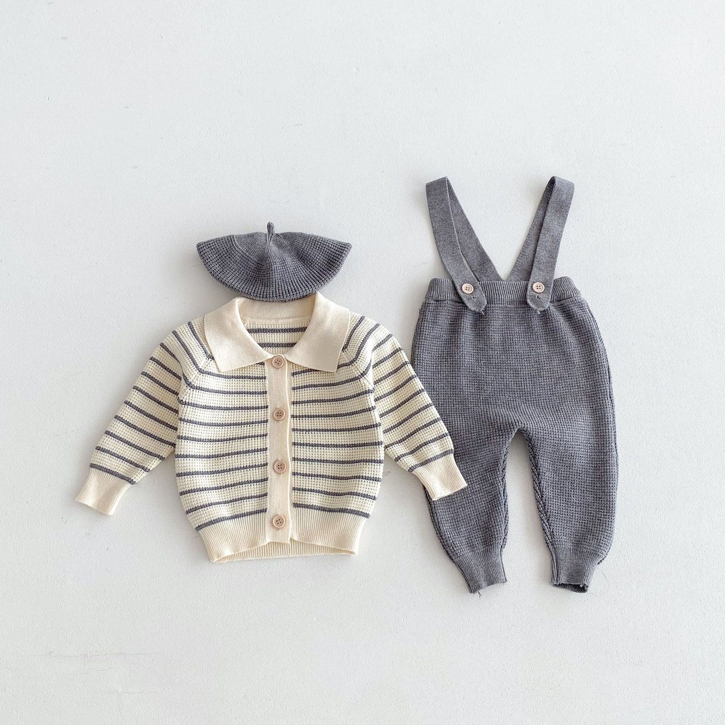 A Autumn and winter new children's clothing infant lapel striped long-sleeved cardigan waffle overalls trousers British two-piece set