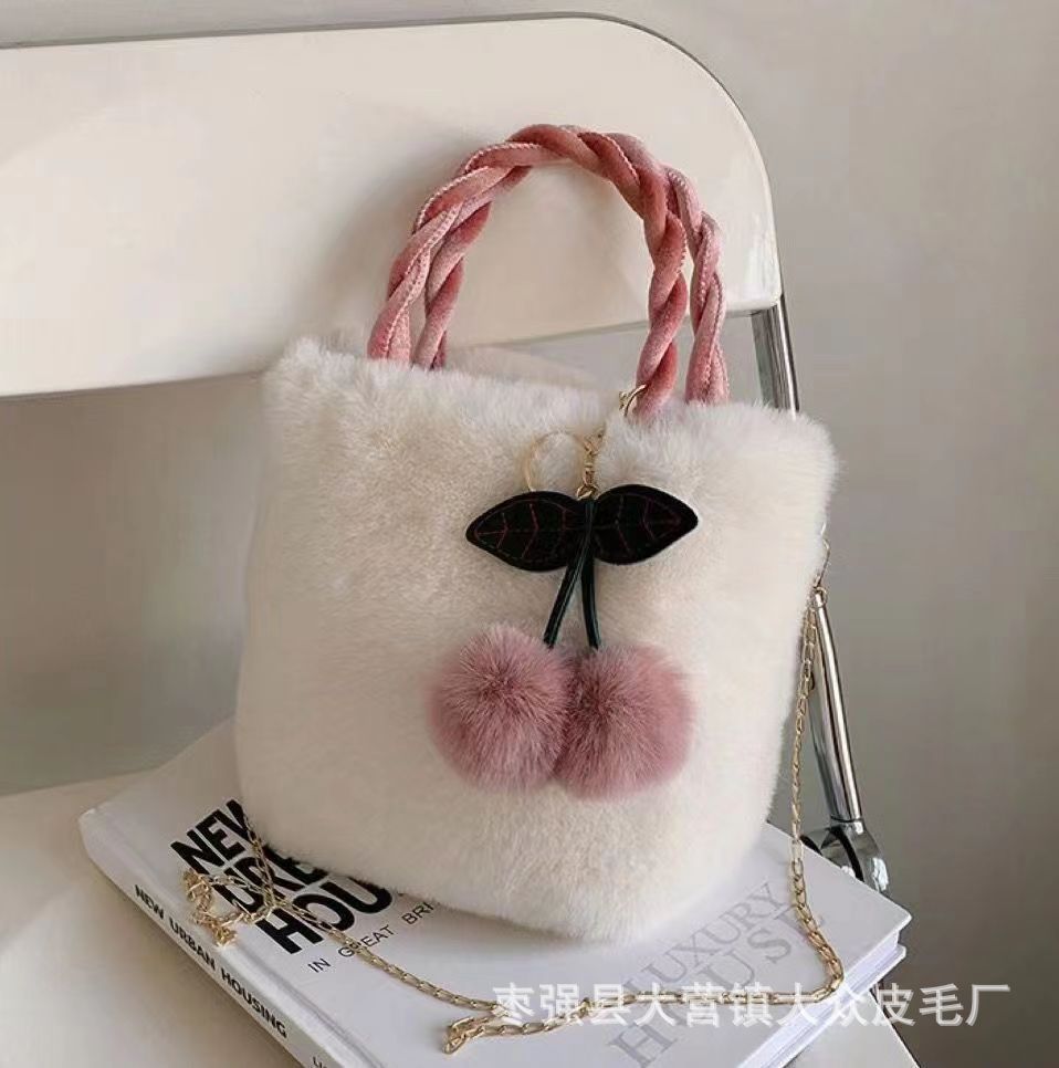 Bolso de mano con forma de conejo de peluche y cerezas, bonito y femenino 