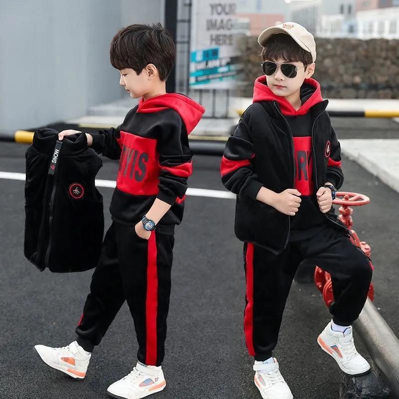 A three-piece boys fleece thicker suit medium and large children's autumn and winter clothes handsome Internet celebrity sports tide children's clothing boys