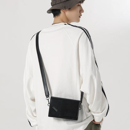 A cross-border messenger bag men's new ins trendy versatile small square bag high-end sense niche single shoulder messenger bag wholesale