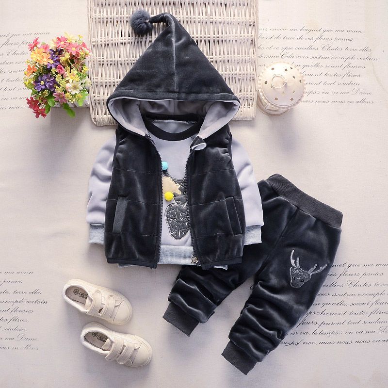 P Boys and girls 2024 winter clothes new set fleece thickened warm three-piece set baby children sweater winter clothes