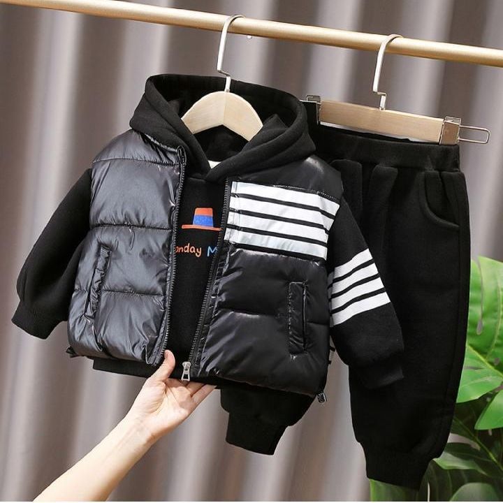 P children's sweater fleece sports three-piece set boys and girls autumn and winter Korean version medium and small children baby thickened set tide