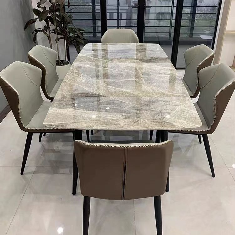 Combinación de mesa y silla de comedor con losa de roca brillante 