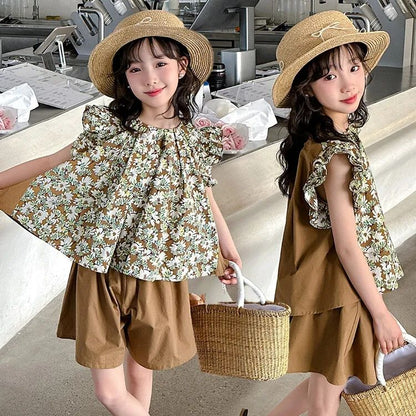 Conjunto de flores fragmentadas para niñas P Verano 2024 Nuevo conjunto de dos piezas de muñeca de seda de hielo de moda y de moda para niños de verano Pantalones cortos de moda 