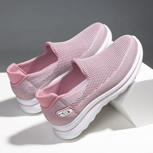 P New middle-aged and elderly mother's shoes, one foot, old man shoes, women's anti-slip soft-soled mesh walking shoes, old Beijing cloth shoes women