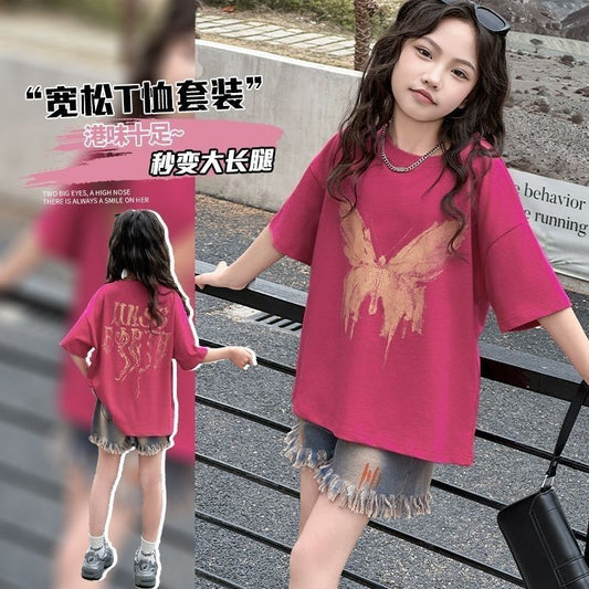 P Girls short sleeve T-shirt summer 2024 new foreign loose children's middle school children middle school students fashionable denim shorts