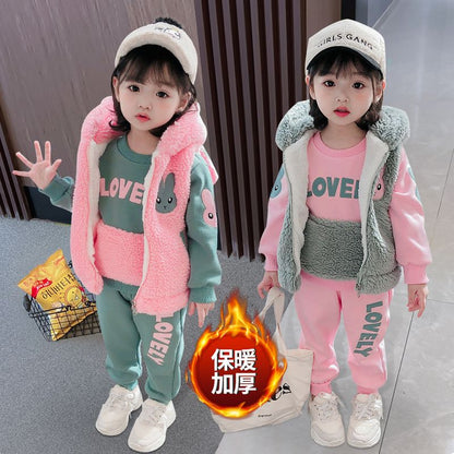 P baby girl 1 year old baby girl 3 children's clothing fleece thickened boys sweater three-piece set children's winter warm jacket set