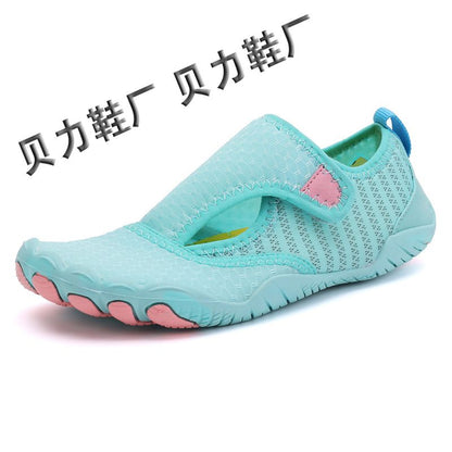 P 2024 Parent Child New Outdoor Shoes Soft Sole Couple Wading Beach Shoes Anti slip Creek Float Replacement Swimming Quick Drying Shoes