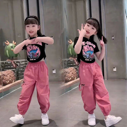 P New 2024 Girls Half Sleeve Summer Middle Kids Suit Net Red Fashionable Cargo Pants Loose Cartoon Suit