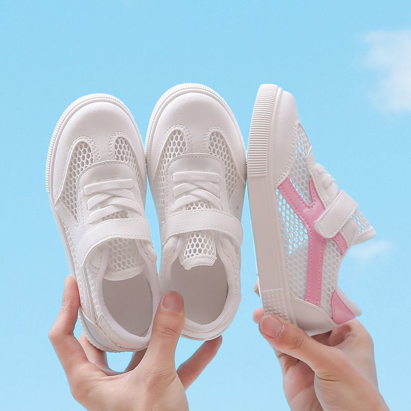 A: Summer breathable thin June 1st Children's Day small white shoes, girls' sports board shoes, single net shoes, primary school performance shoes